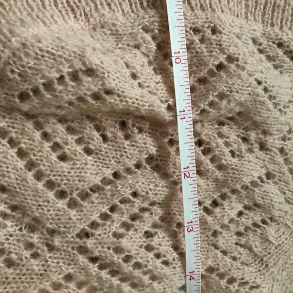 Beautiful cardigan sweater - Picture 9 of 12